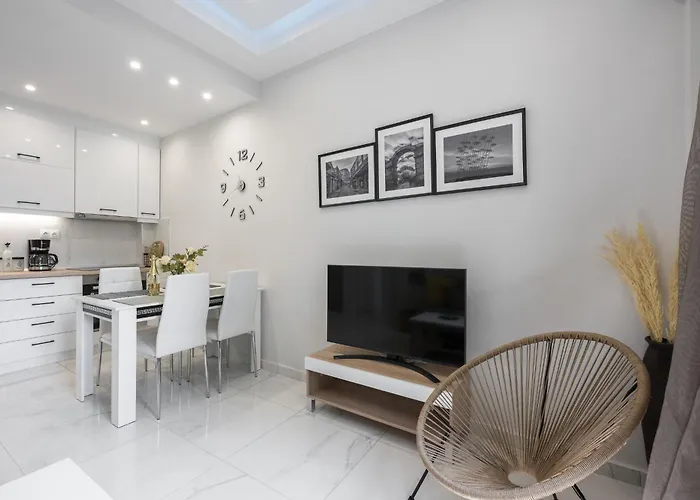 Aelia Apartments, The Luxury Suites